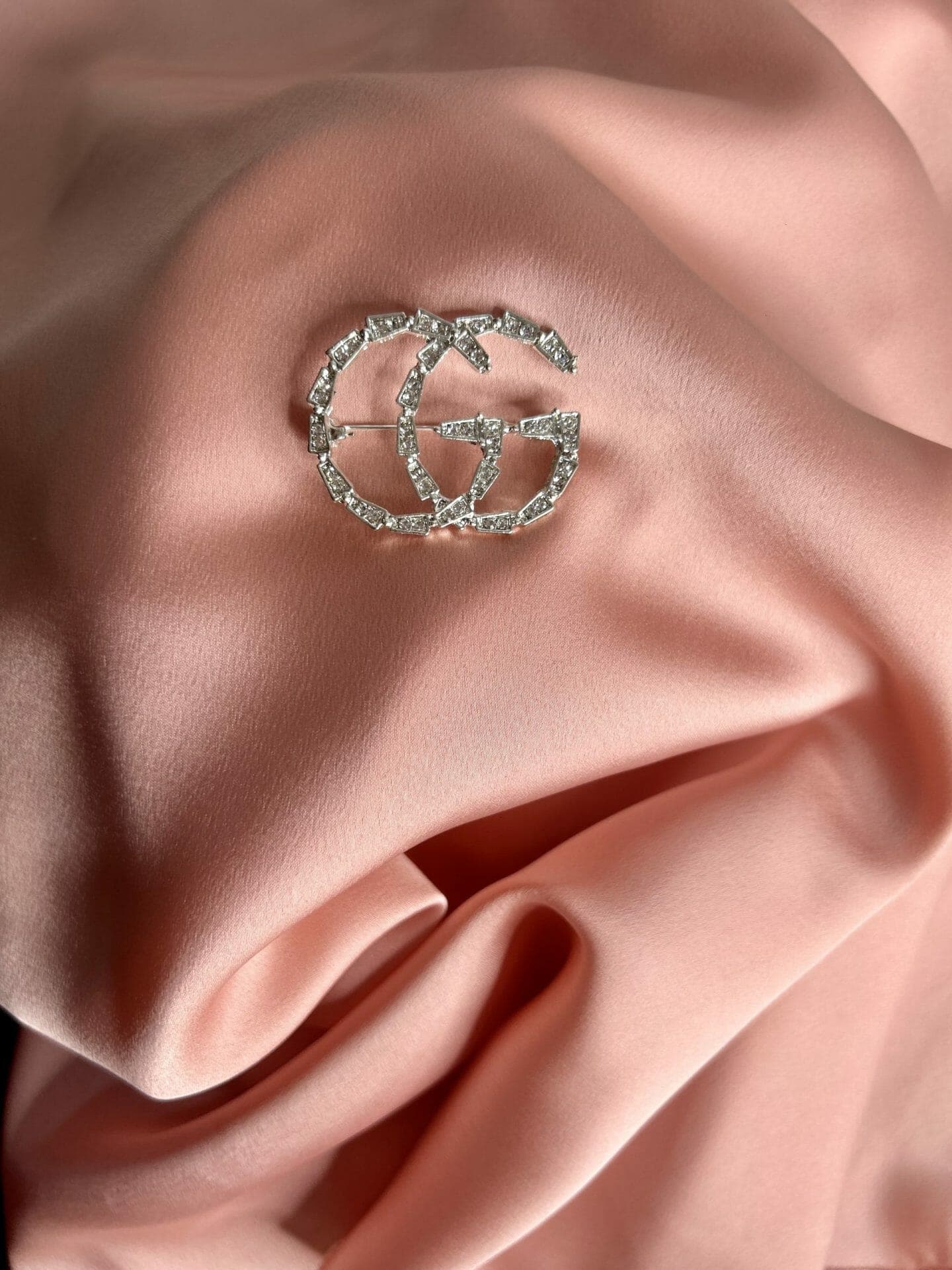 broche Gigi